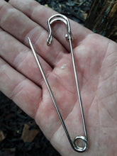 Load image into Gallery viewer, Blanket Pin (assortment)